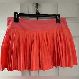 Lululemon Pleat To Street Skirt II
Grapefruit size 10